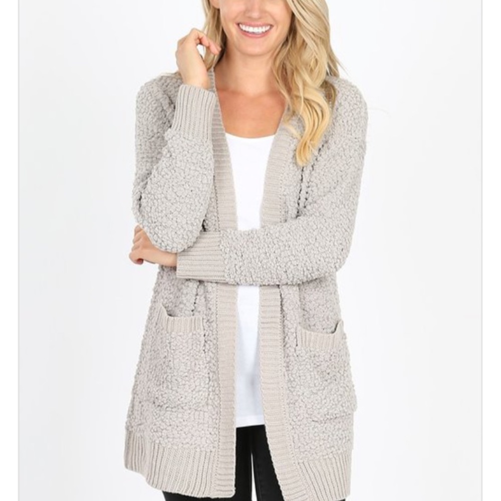 Light grey popcorn cardigan gray pocket